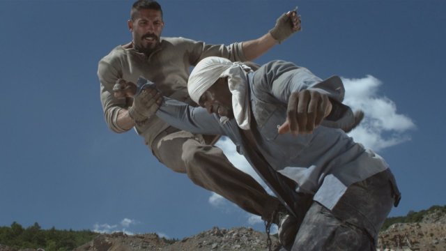 3 - Invicto 3 [m720p x264] [Audio-Sub: Castellano AC3] [Acción] [2010]