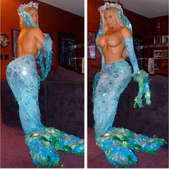 http://rockconfidential.com/Gallery/plog-content/thumbs/models/nicole-coco-austin/large/3841-nicole-austin-08.jpg