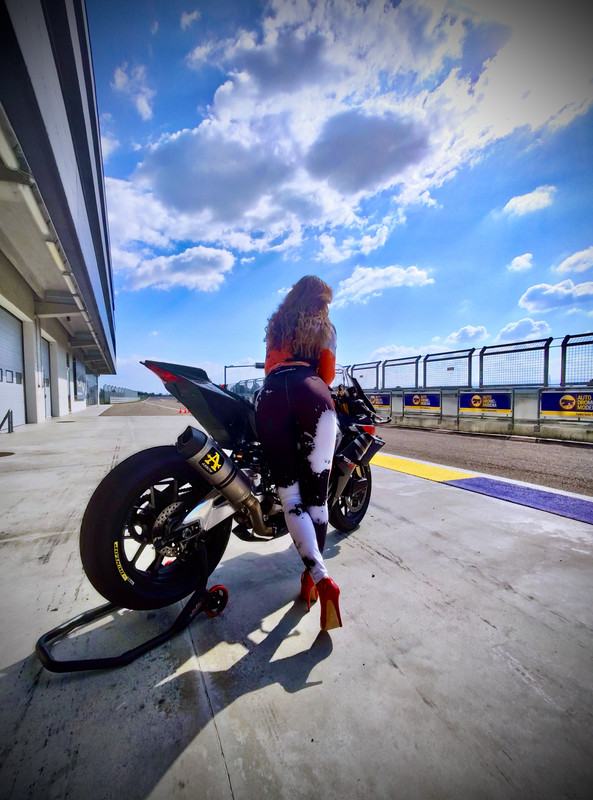 C82D5A02-AE0D-4615-BE80-FA6706559984