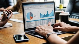 Excel 2019 - Data Visualization With Charts and Dashboards (Updated 8 2020)