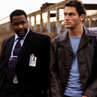 watching-the-detectives-av2.jpg