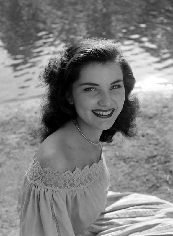debra_paget_294