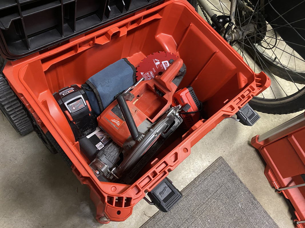 19F45F84-045F-4A26-8E63-792BA90492AC