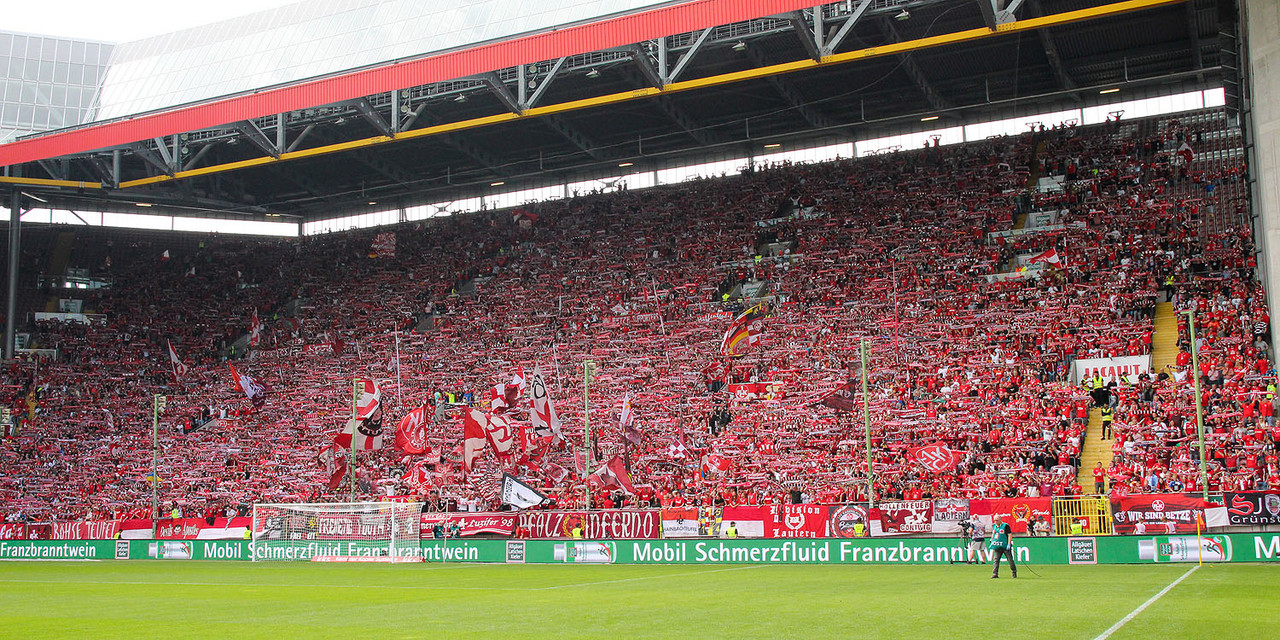 1-fc-kaiserslautern-1-fc-magdeburg-2-bundesliga-2022-2023-1