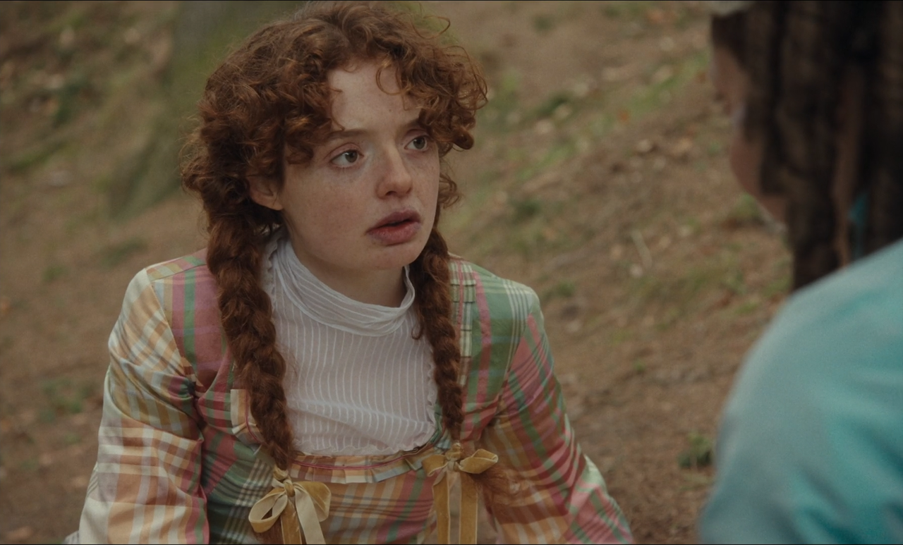 mpv-shot_Гадкая.сестра.The.Ugly.Stepsister.2025.OKKO.Web-DL (2)_00_36_30_0009