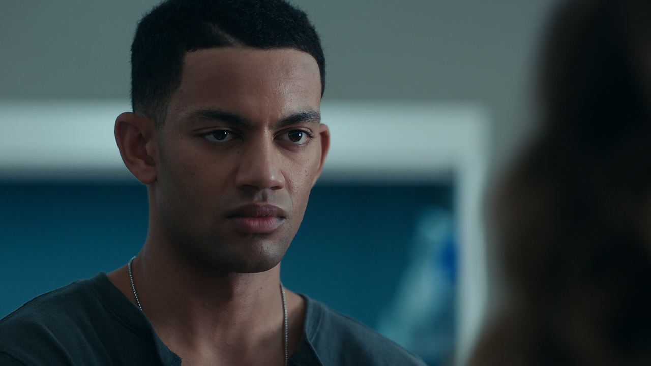 The.Resident.S05E02.No.Good.Deed.1080p.10bit.AMZN.WEB-DL.DDP5.1.HEVC-Vyndros.mkv_snapshot_26.22_[202