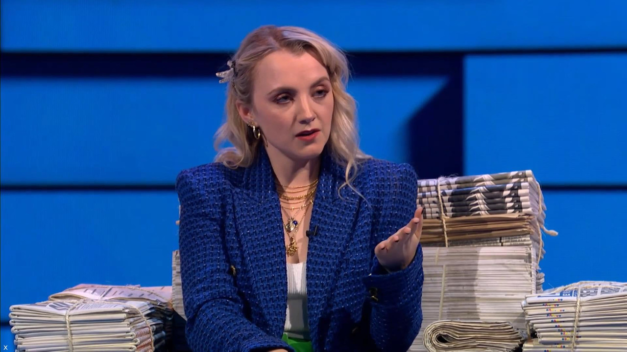 Evanna Lynch 041121.mp4_snapshot_07.19_[2021.11.04_23.55.34]