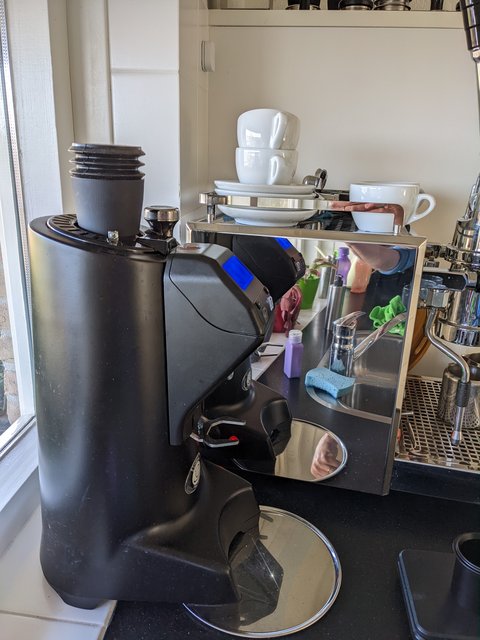 AF0B54B4-9BEB-46F1-A346-88C4EB10E69A