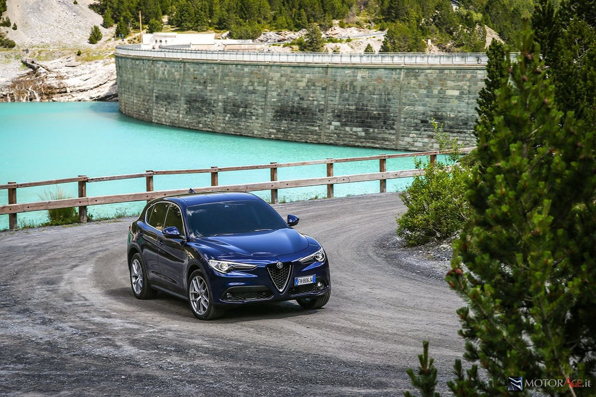 alfa-romeo-stelvio_37