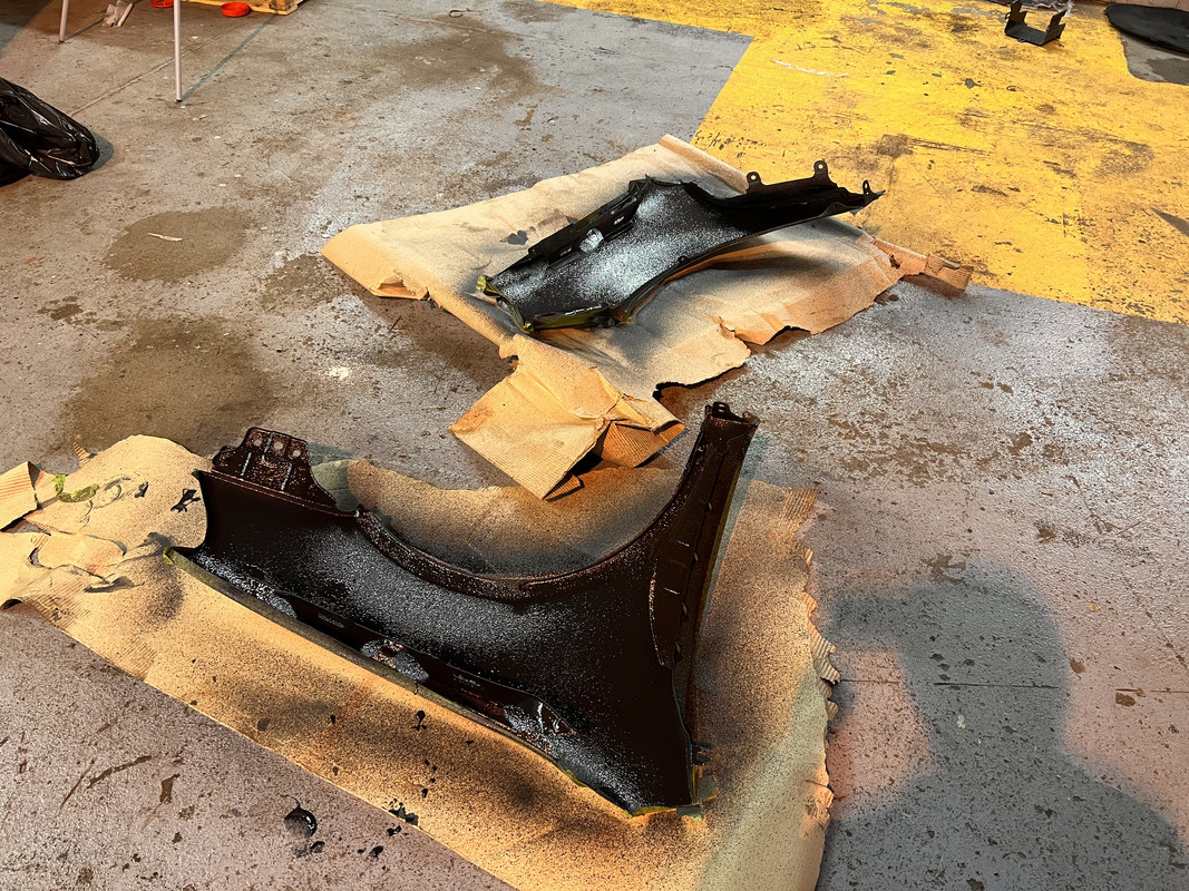 31EB79A3-F736-4A9B-B7A5-68A7F0EF7086