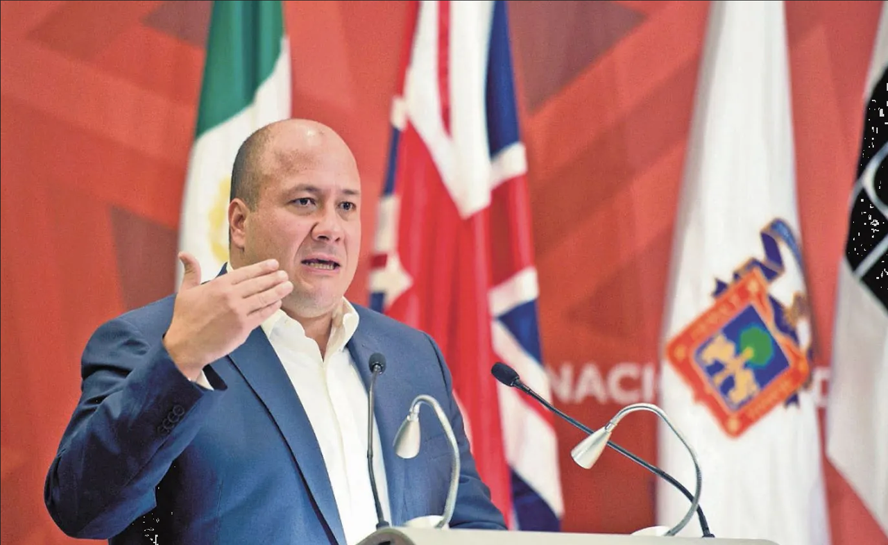 Alfaro se deslinda de destape de Álvarez Máynez en ‘mesa con botana y cerveza’