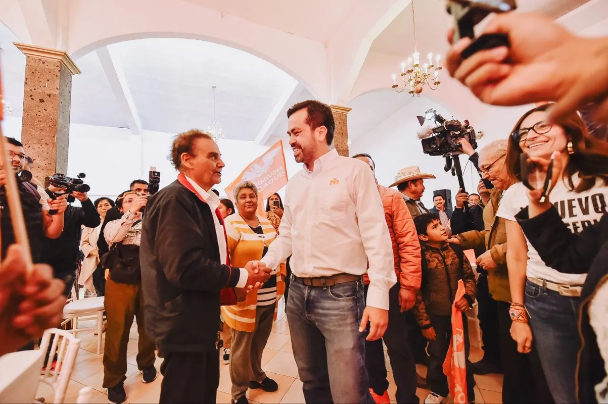 Bajan ocho 'spots' a Álvarez Máynez, que ve “fraude”