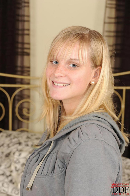 Adrmtr27 Marry Queen 04 0043mary138 — Postimages