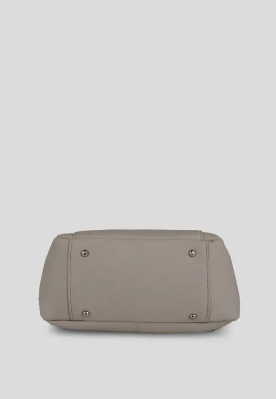 MP002XW0Q7AE_22698234_4_v1