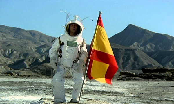 Gibraltar 1 corona, 1994 25º aniversario - Primer hombre en la Luna.  El-astronauta-2