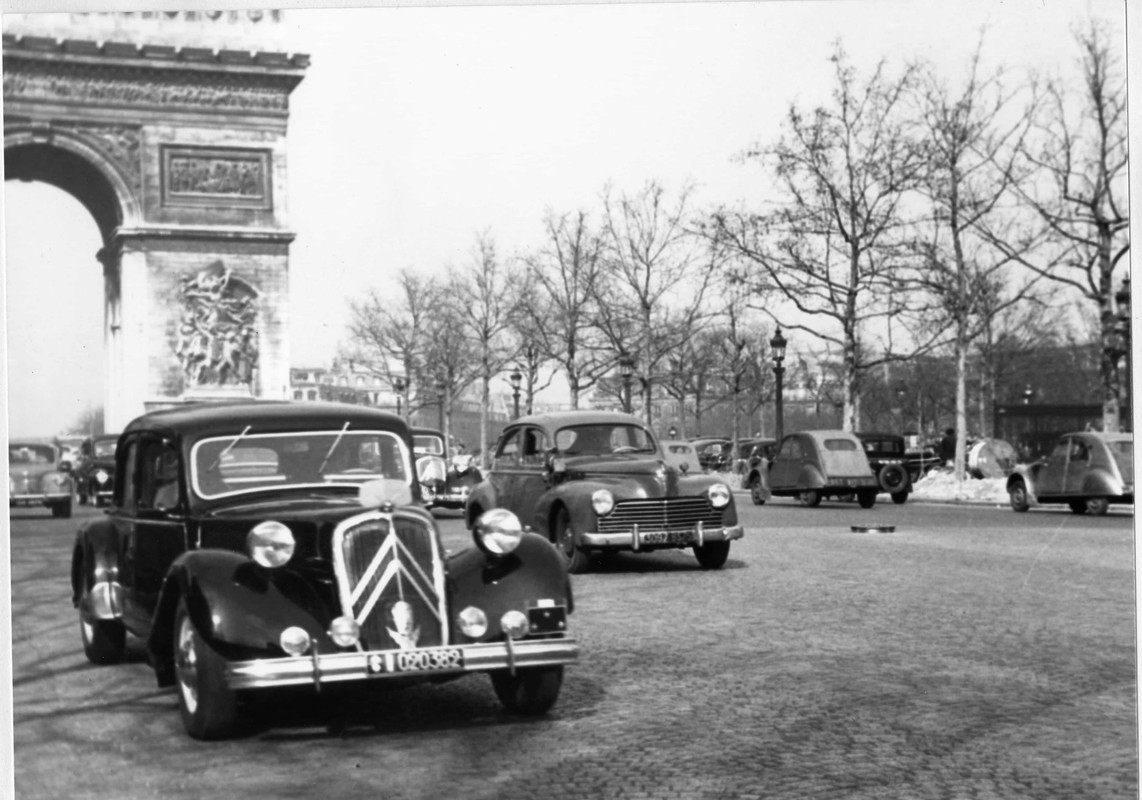 Traction aux Champs Elysées - 55.03.201.20A -