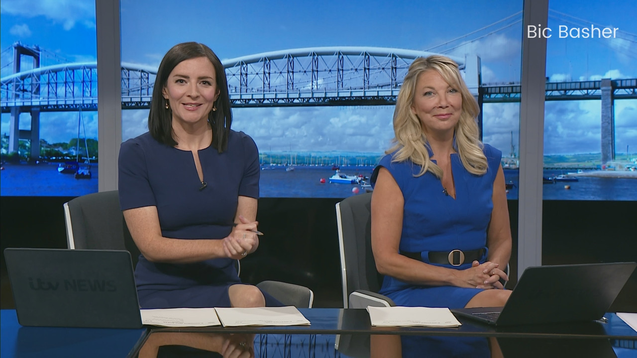 07.18 - 18.00.01 - ITV News West Country. Breaking news and current s....ts_snapshot_23.43.500