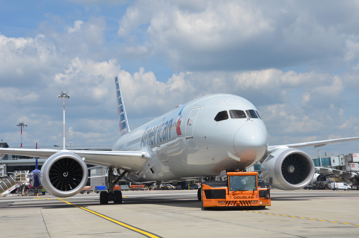 American MXP-PHL (18)