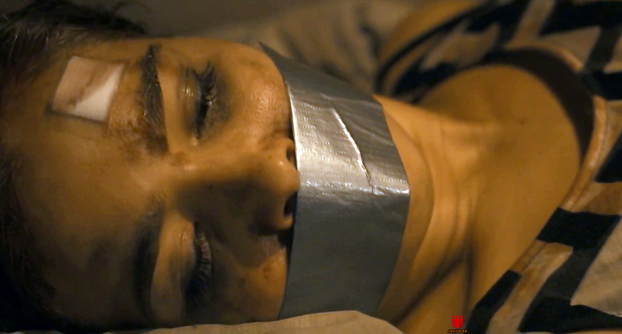 Haley Lu Richardson 2 Follow 2015