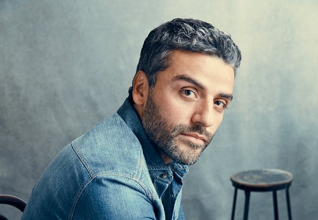 Oscar-Isaac-FACEBOOK.jpg