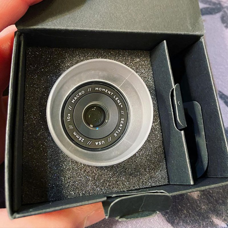 moment lens