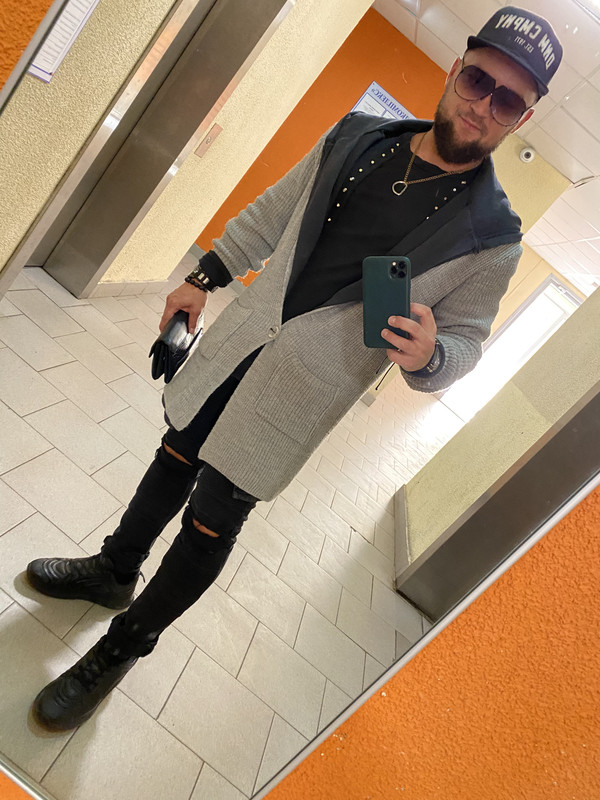 9F5B16B3-9B76-436A-89B7-890DA4B25D2C