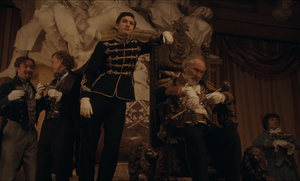 mpv-shot_Гадкая.сестра.The.Ugly.Stepsister.2025.OKKO.Web-DL (2)_01_10_41_0010