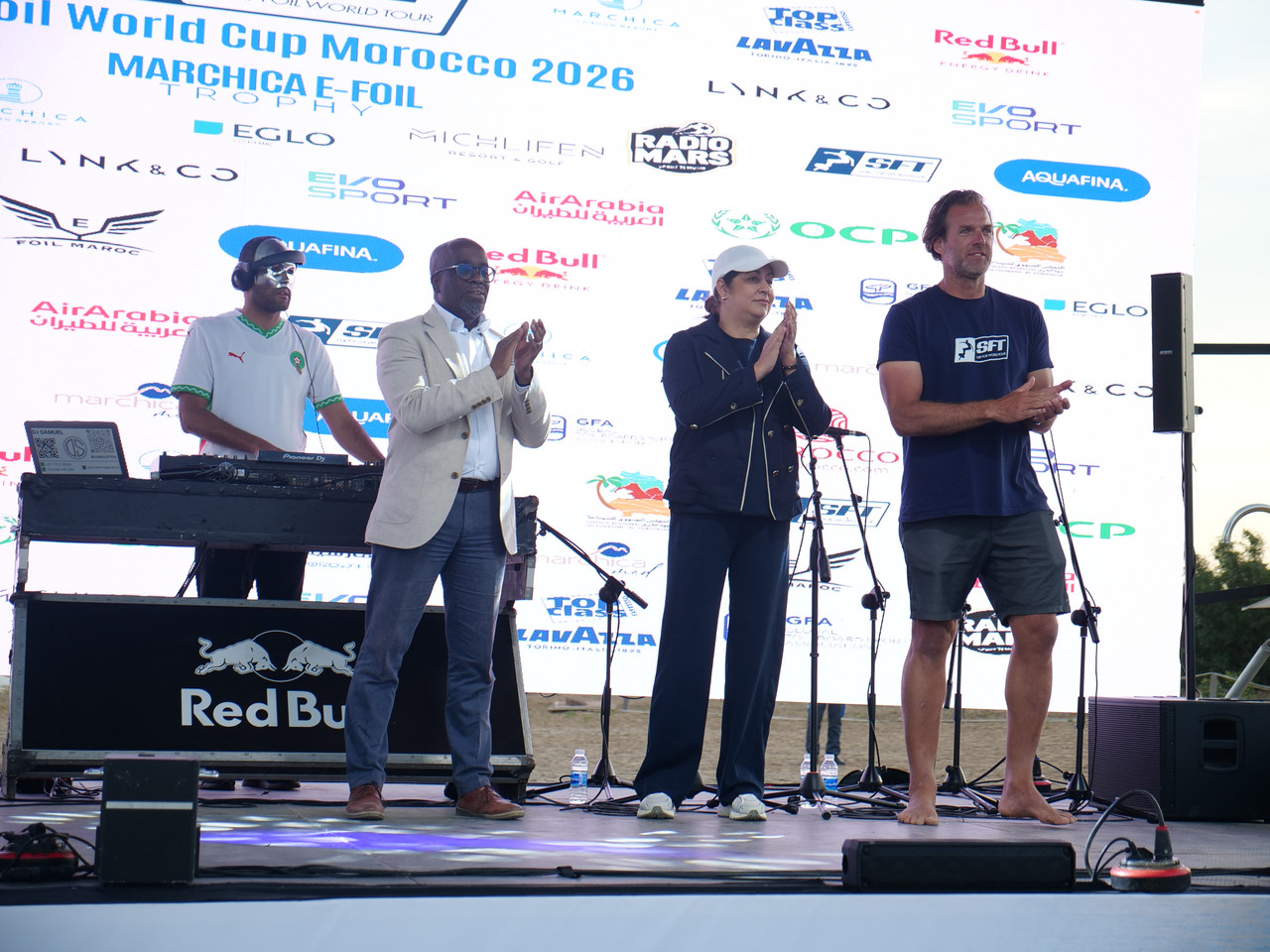P1668309