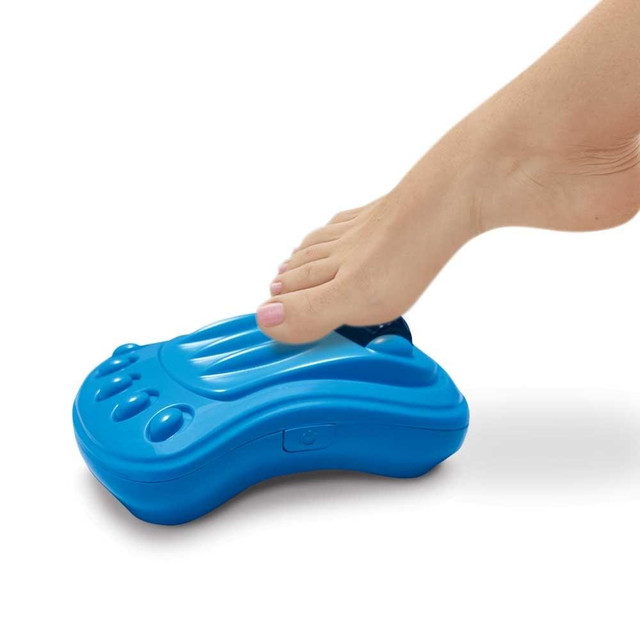 Masajeador de pies Homedics Hydra con agua y burbujas.