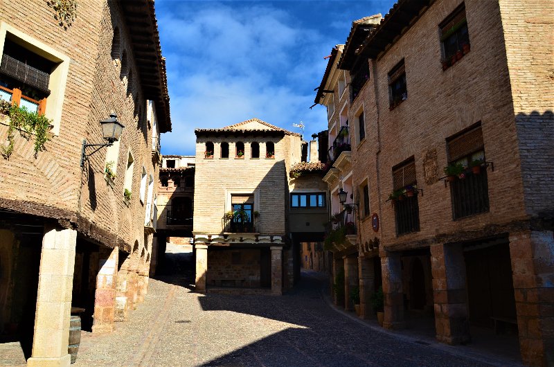 ALQUEZAR-19-4-2017-HUESCA - Los pueblos más bonitos de España-2010/2023 (27)