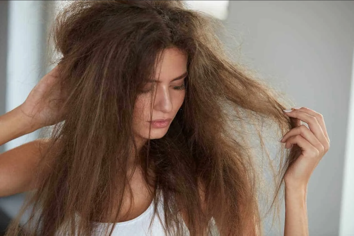 ¿Qué hacer para que mi cabello no se esponje? Así puedes eliminar el frizz