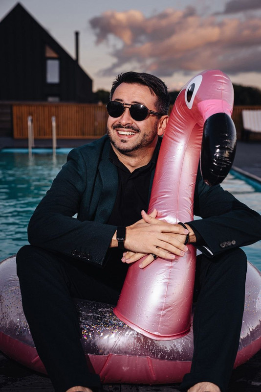 Лев фламинго