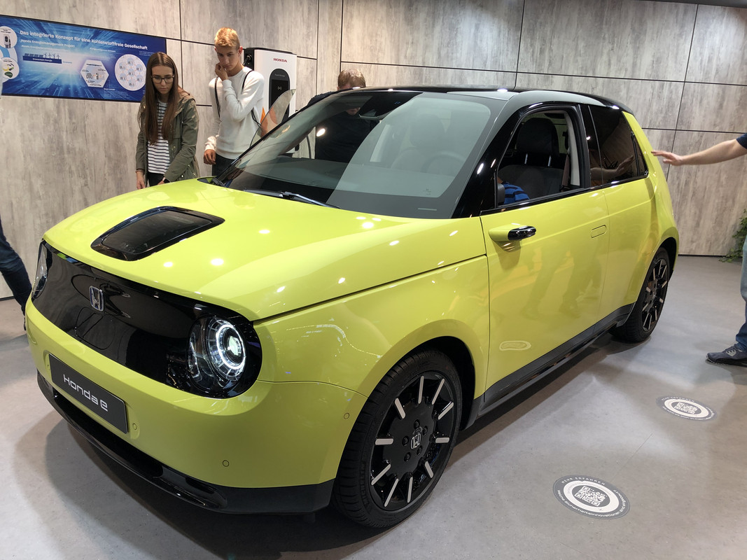 3A21BD8D-0A09-4151-ACCE-787E48D9C1C1