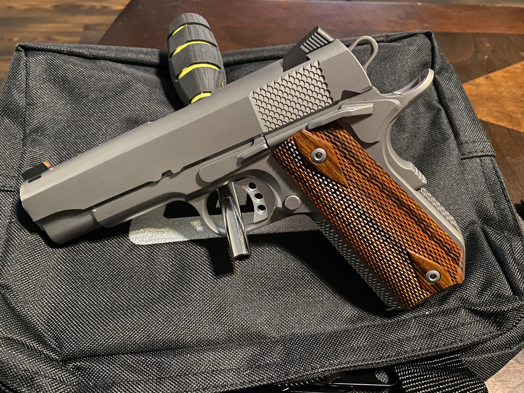 67014E14-A051-4B4A-85AC-372089084ED7