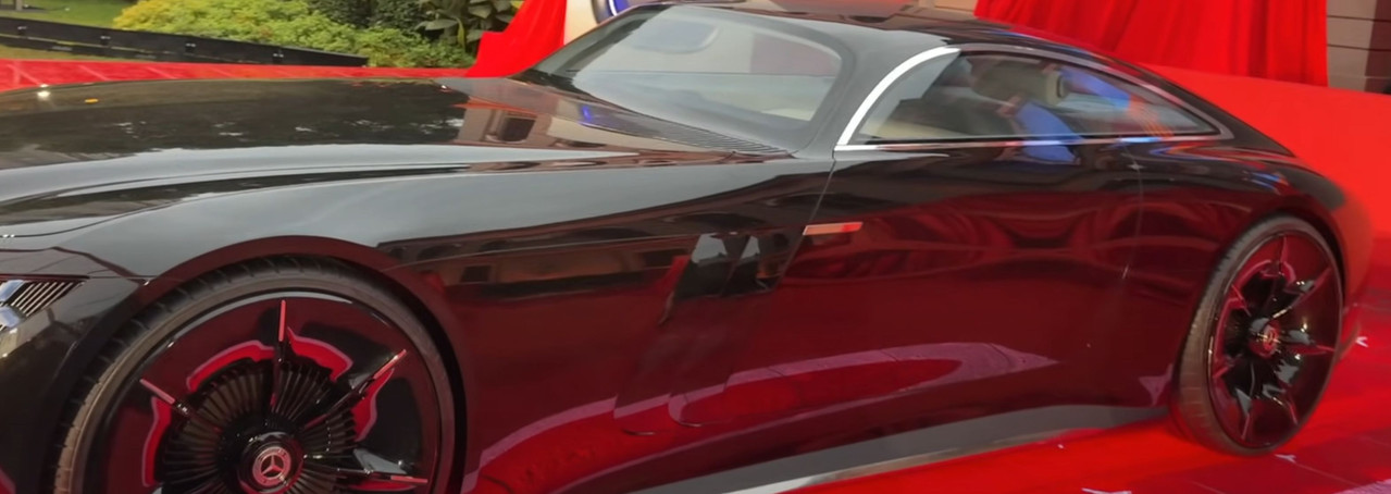 2025-11-13-03-48-10-Dziennikarka-TVP-Inf