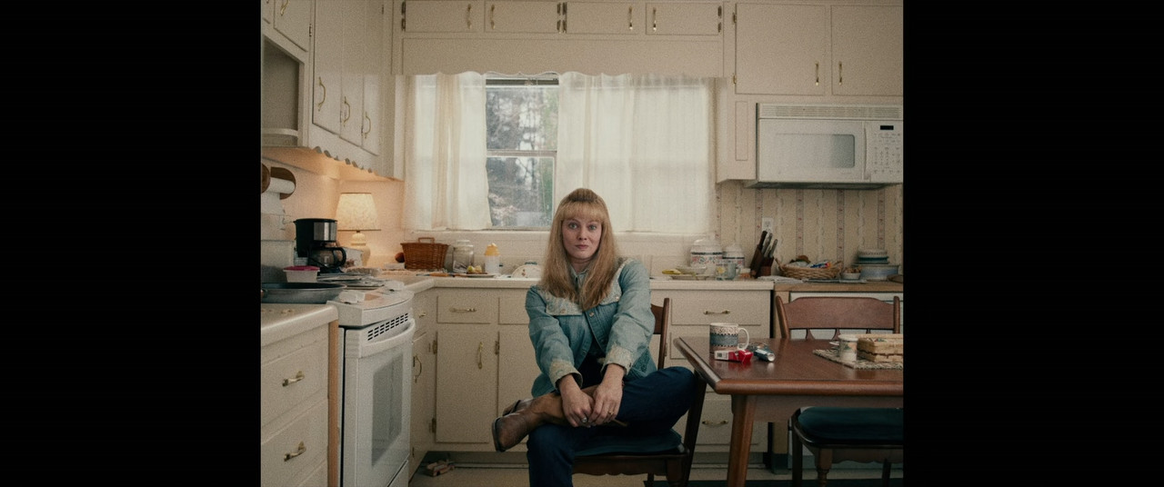 I, Tonya (2017).mkv_snapshot_01.44.57_[2018.03.04_20.44.12]