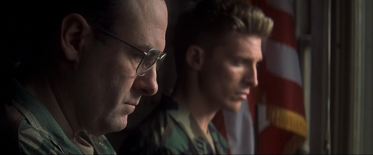 cap_The Last Castle (2001) Lat-Eng Sub 1080p_00_15_54_01