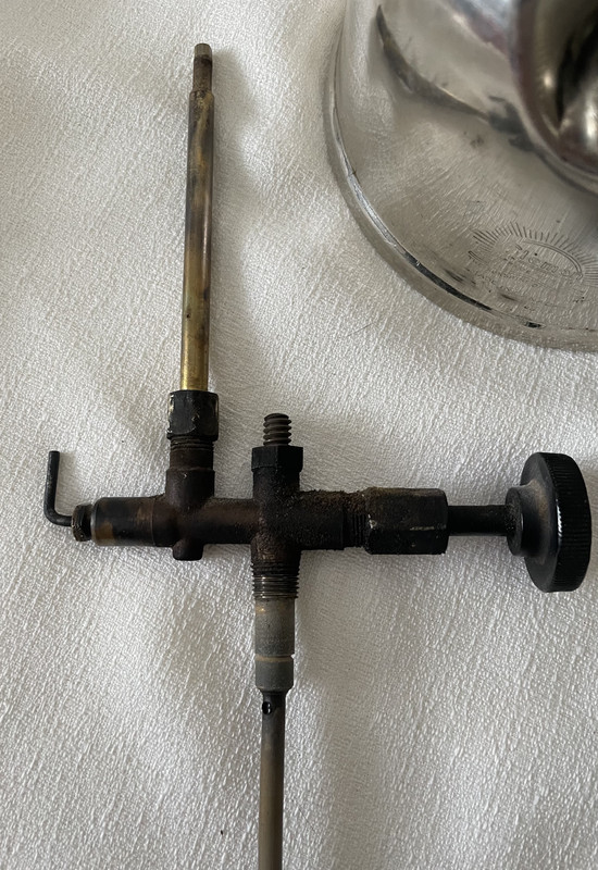 D8996B16-D075-4D96-946B-BC979C751D80