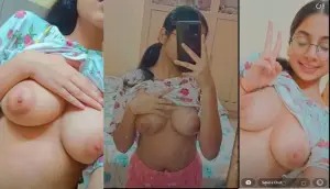 Desi slut fingering and Showing her boob exclusive