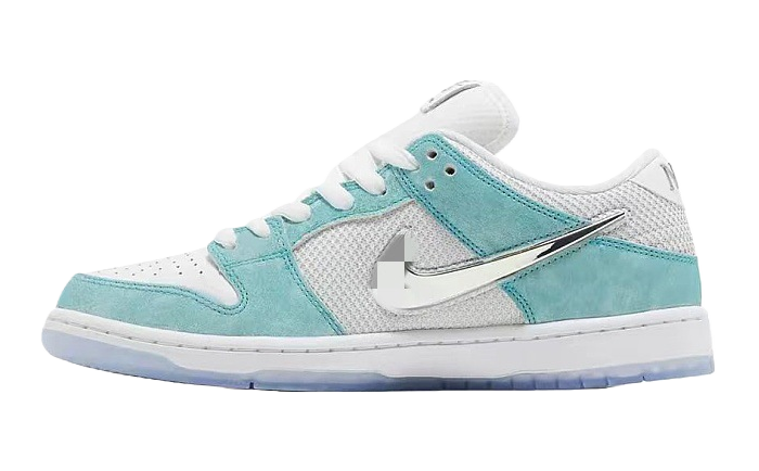 Dunk SB April