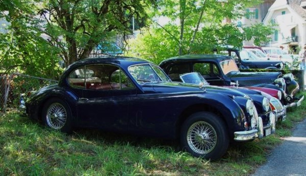 XK 120 et Tracs