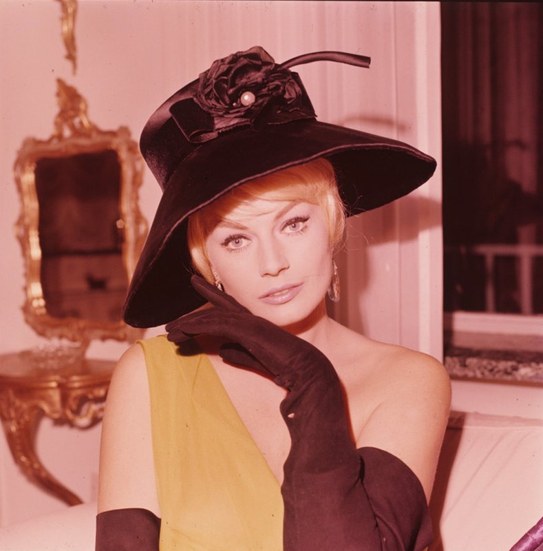 anita_ekberg_md12