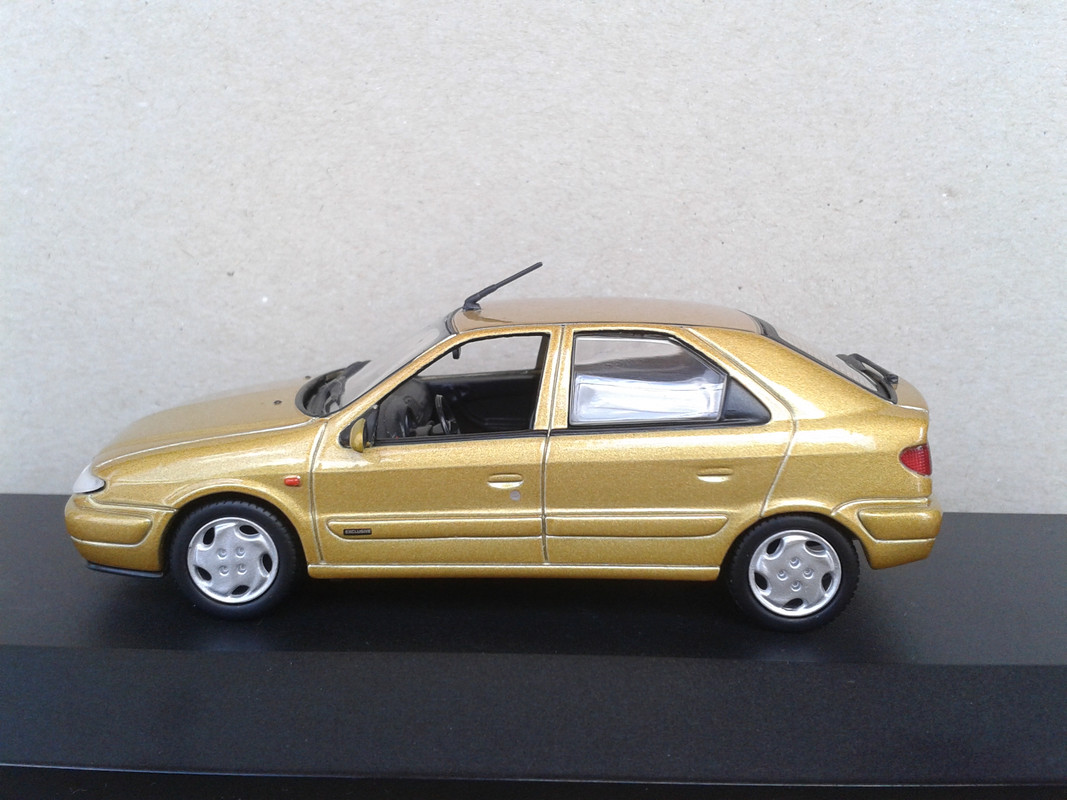 1998 Citroën Xsara 5 p. 1.8i 16 v Exclusive (Universal Hobbies- nº52 Passion Citroën) (11)