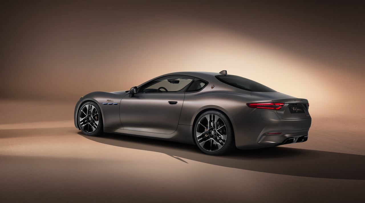 20090-MaseratiGranTurismoFolgore