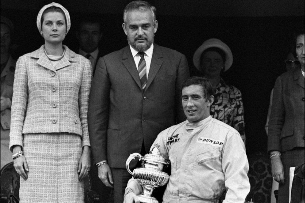 1966 мон подиум