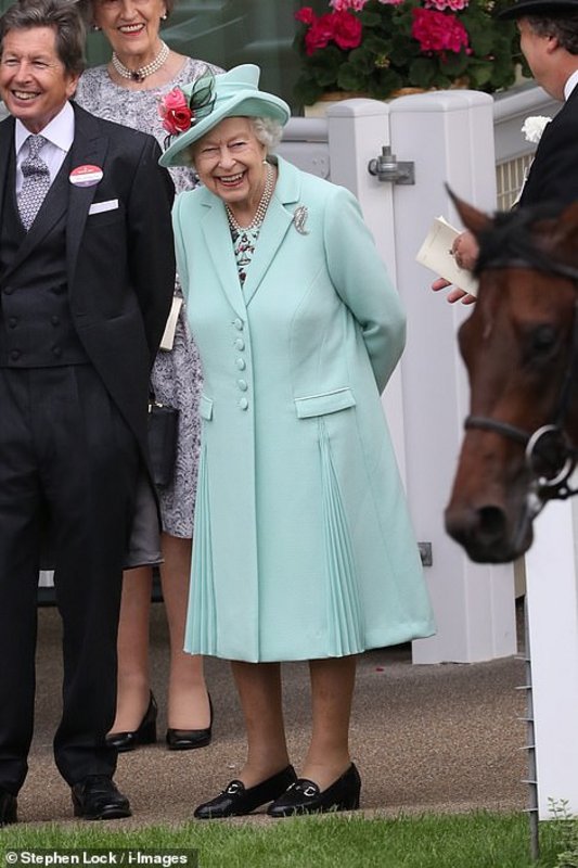 queen-ascot-june19th-2021-aged95.jpg