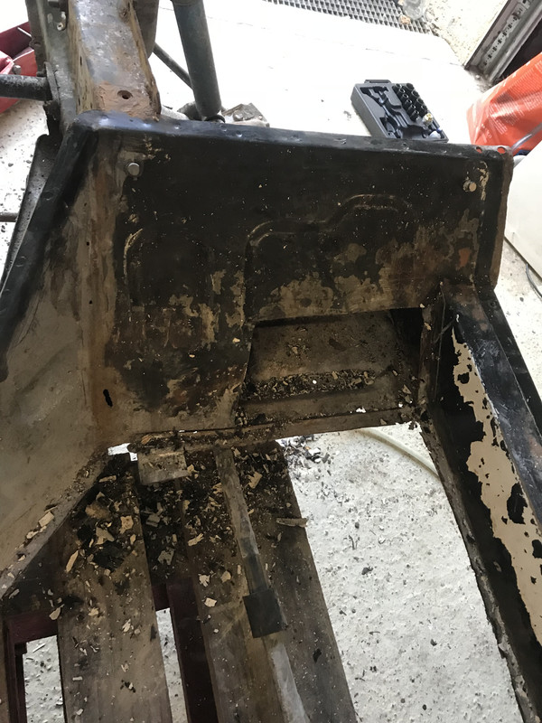 1B6FBF8A-FC8F-44DD-8C59-0020FB6D1611