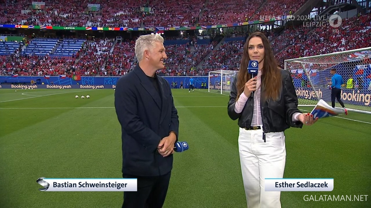 [Image: 06-18-20-10-00-Das-Erste-HD-UEFA-EURO-20...04-810.jpg]