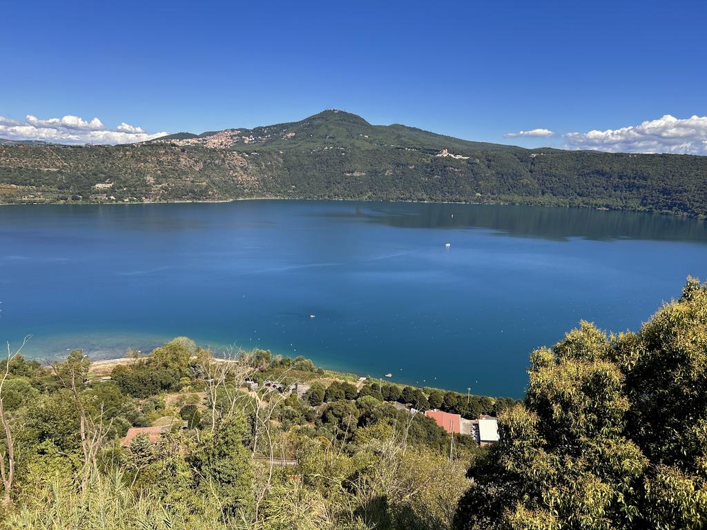 Жаркий сентябрь на побережье Тирренского моря.