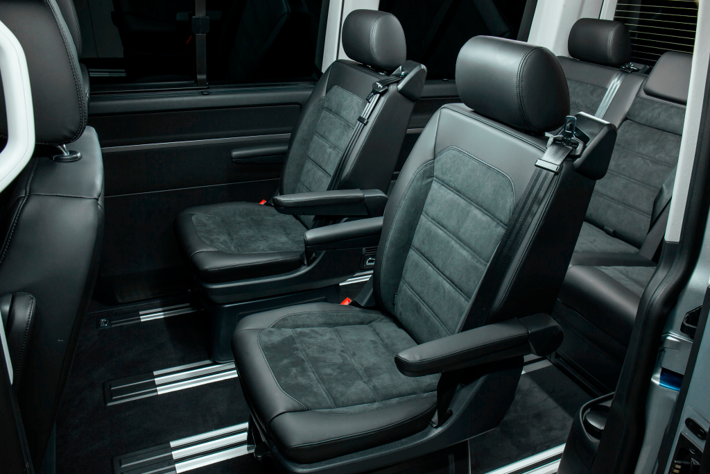 Volkswagen Multivan interior - основной вид